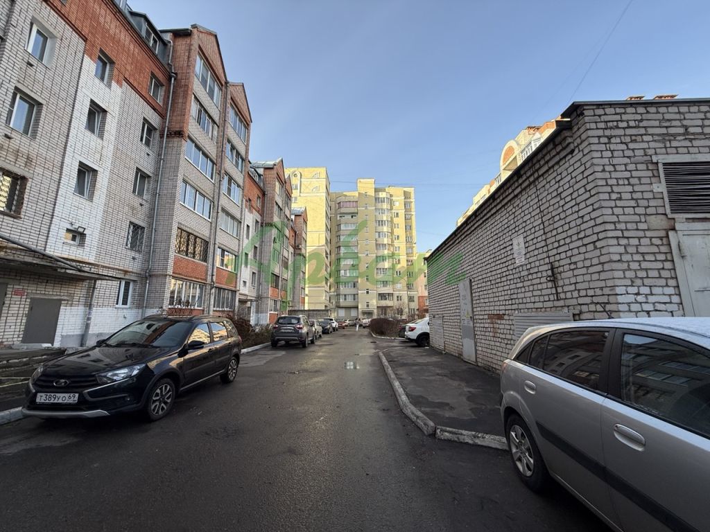 Продажа 2-комнатной квартиры, Тверь, Ипподромная ул,  7