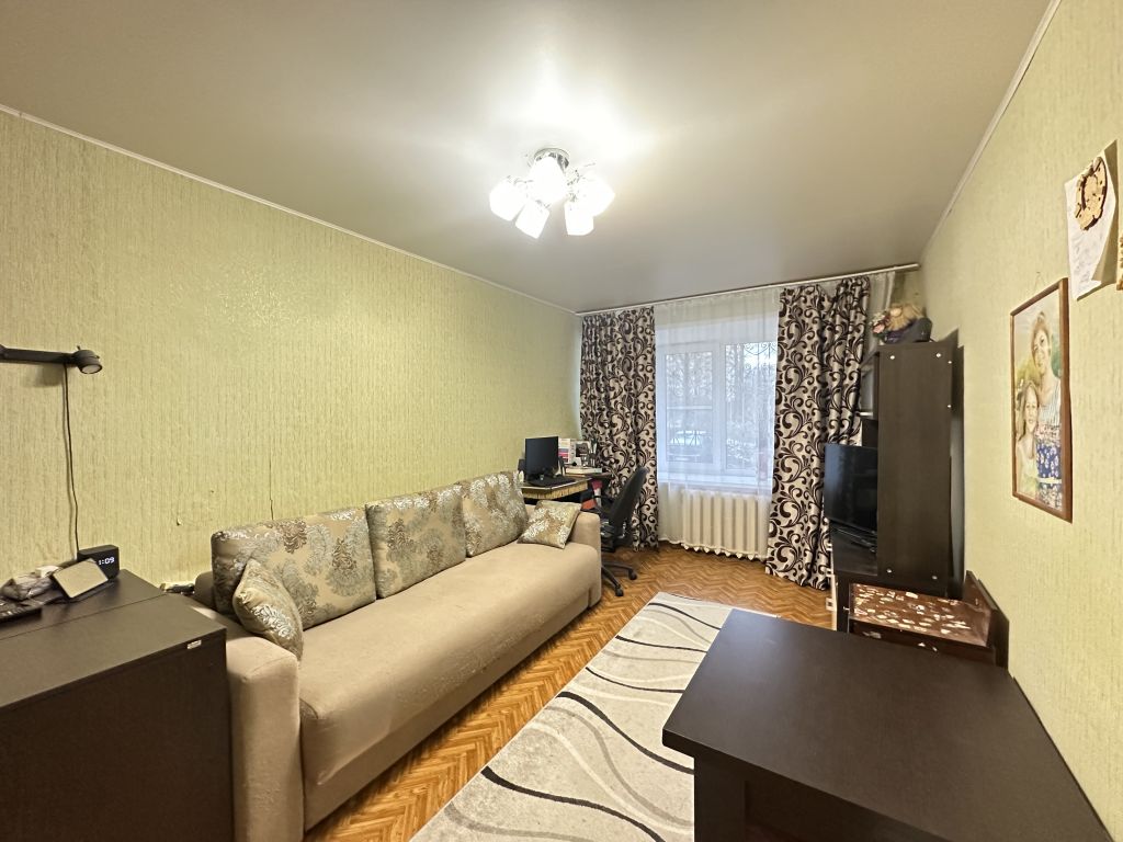 Продажа 2-комнатной квартиры, Кострома, Юбилейный мкр,  30