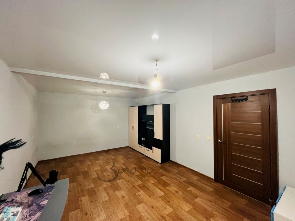 Продажа 2-комнатной квартиры, Нижний Новгород, Гагарина пр-кт,  107