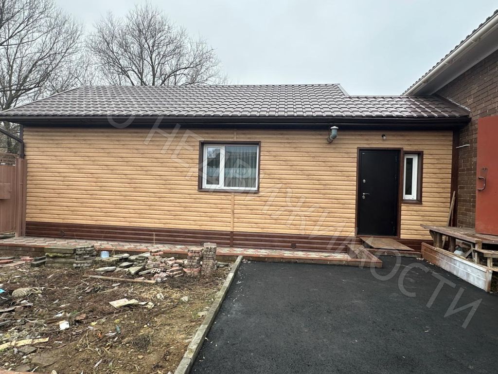 Продажа дома, 129м <sup>2</sup>, 4 сот., Балашов, Колхозная ул,  10