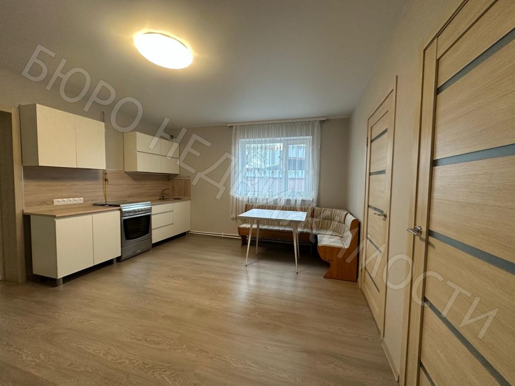 Продажа дома, 129м <sup>2</sup>, 4 сот., Балашов, Колхозная ул,  10