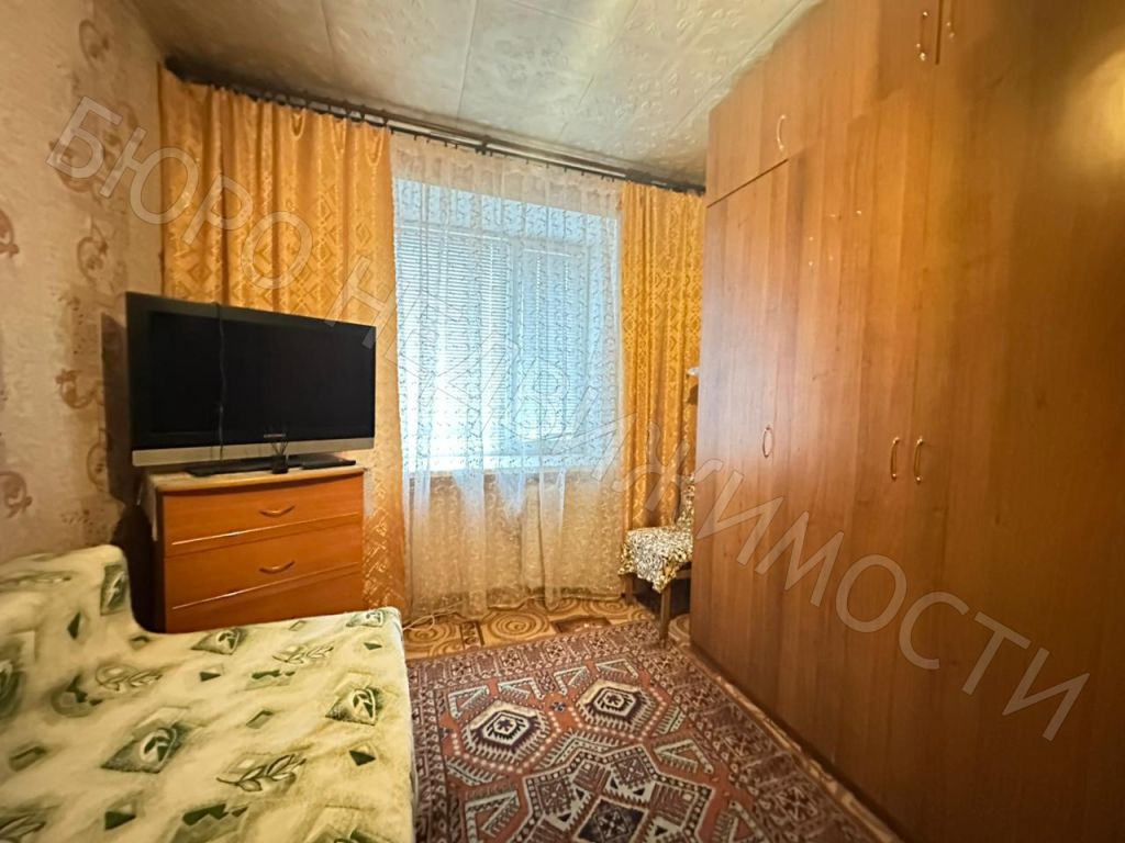 Продажа 3-комнатной квартиры, Балашов, Орджоникидзе ул,  1