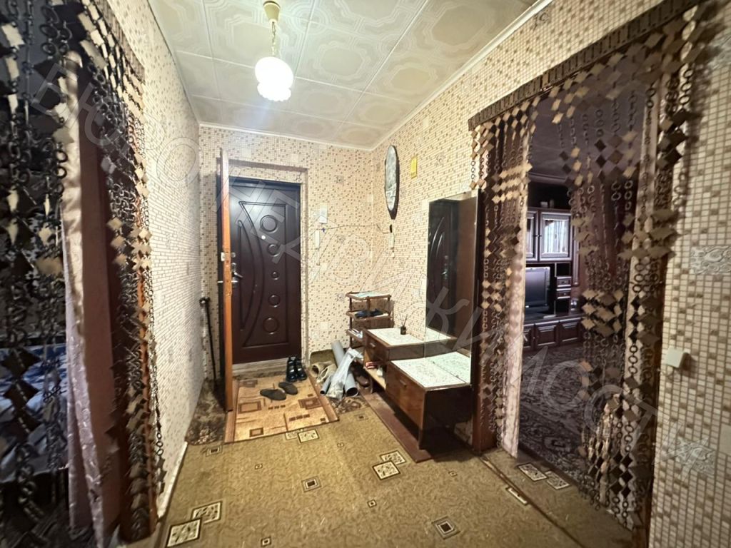 Продажа 3-комнатной квартиры, Балашов, Орджоникидзе ул,  1