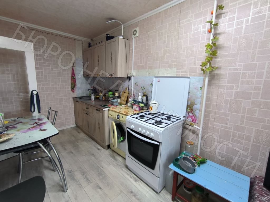 Продажа 1-комнатной квартиры, Балашов, Строителей ул,  8