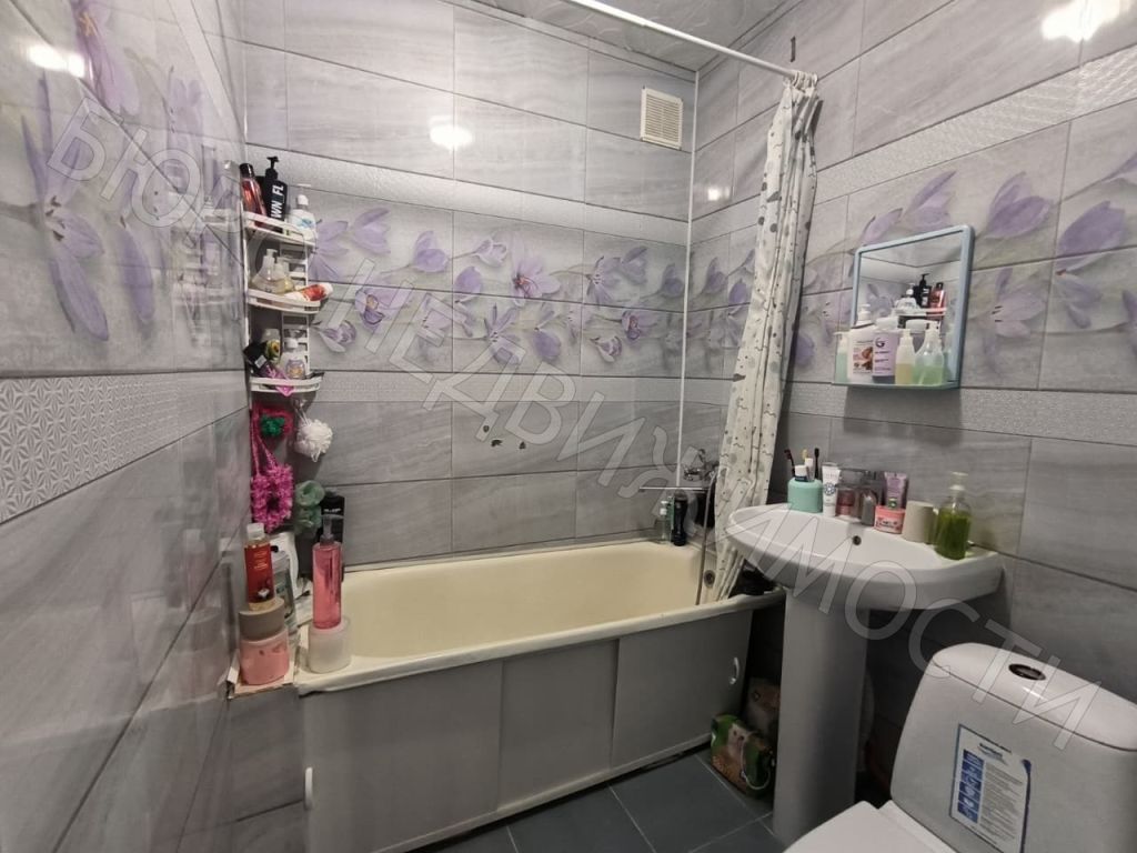 Продажа 1-комнатной квартиры, Балашов, Строителей ул,  8