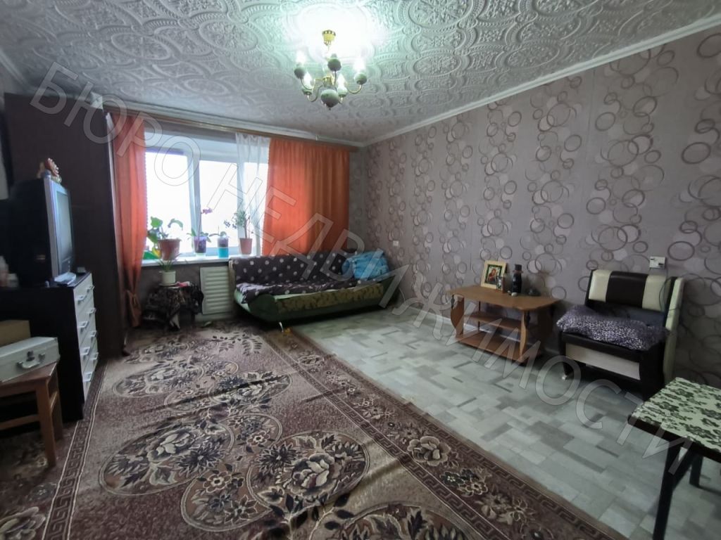 Продажа 1-комнатной квартиры, Балашов, Строителей ул,  8