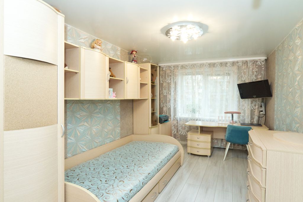 Продажа 2-комнатной квартиры, Ярославль, Панфилова ул,  15