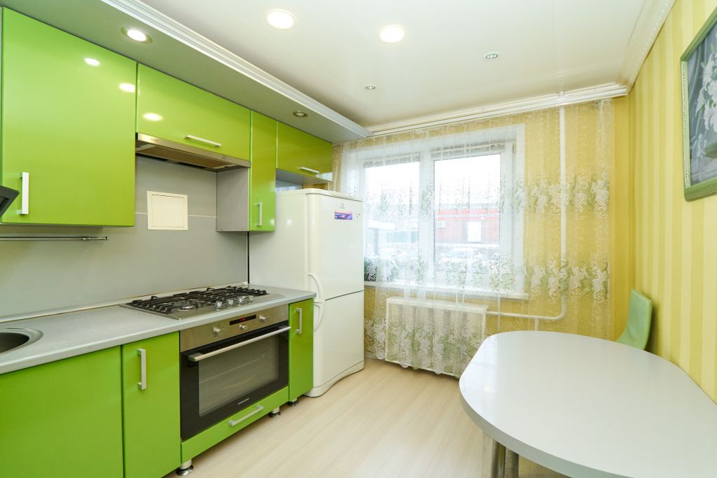 Продажа 2-комнатной квартиры, Ярославль, Панфилова ул,  15