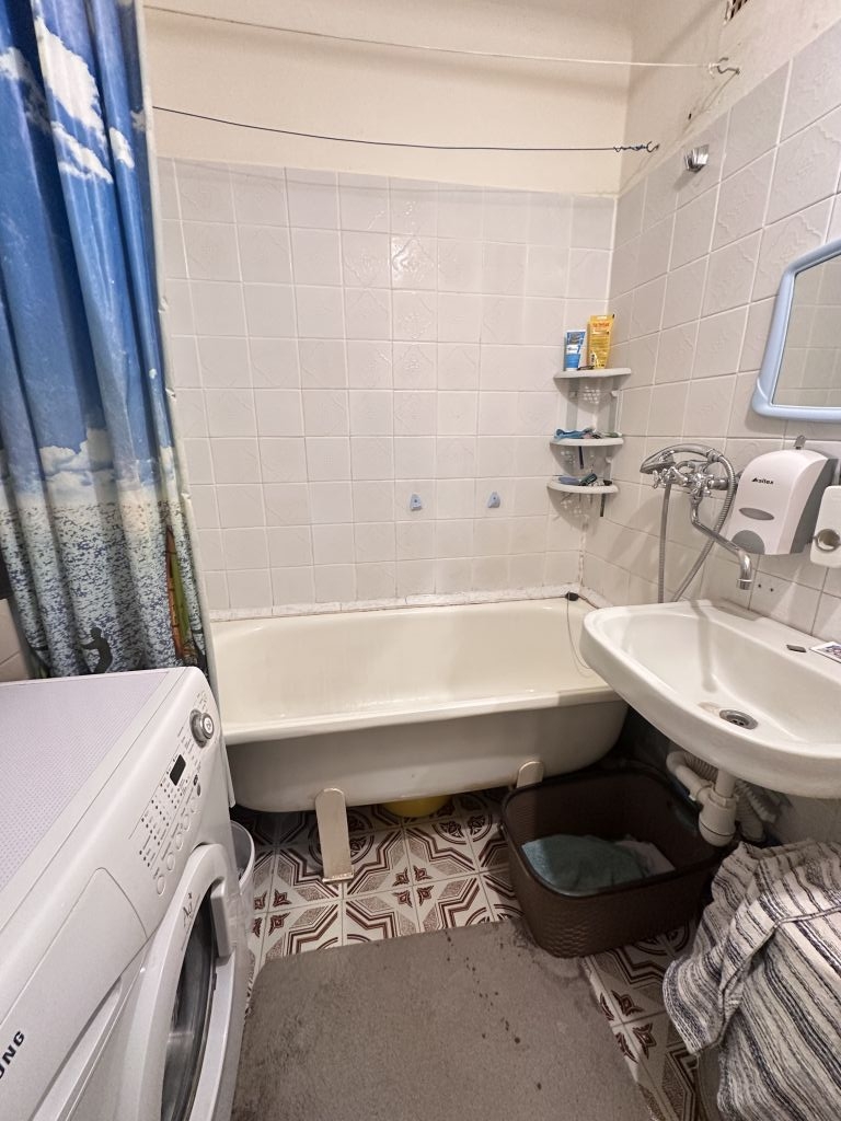 Продажа 2-комнатной квартиры, Подлесово,  6 а