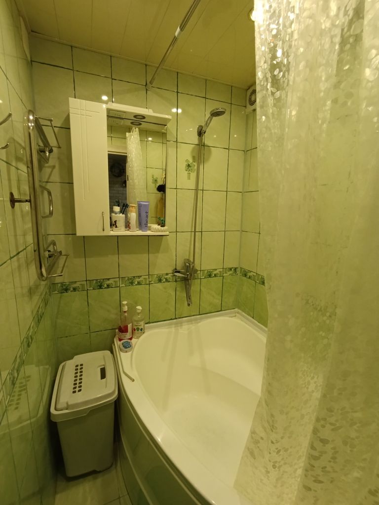 Продажа 2-комнатной квартиры, Нижний Новгород, 60-летия Октября б-р,  7