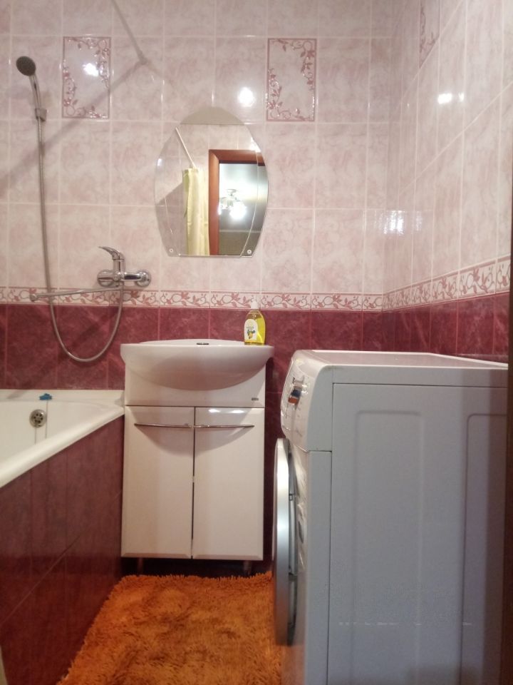 Продажа 2-комнатной квартиры, Саратов, Кузнечная ул,  28/42