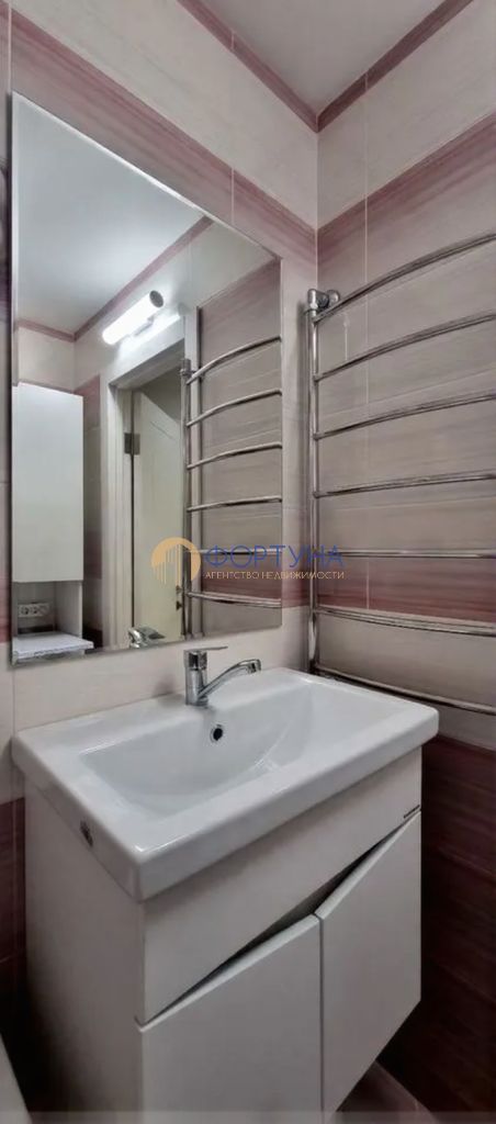 Продажа 3-комнатной квартиры, Белгород, ул. Буденого,  3