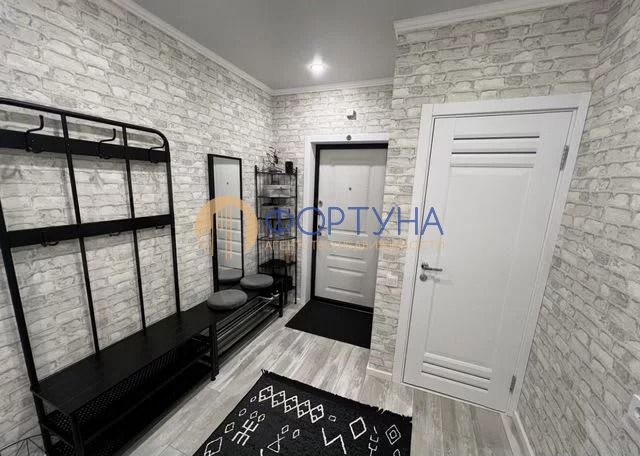 Продажа 3-комнатной квартиры, Белгород, Шебекинская ул,  4