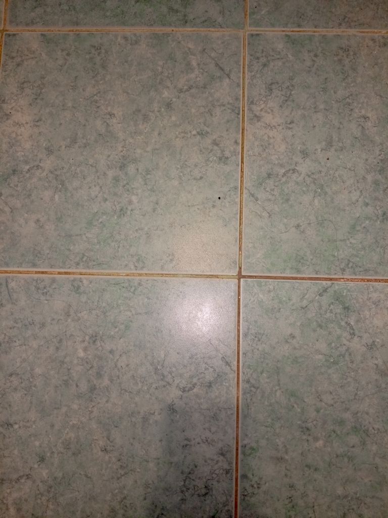 Продажа 2-комнатной квартиры, Углич, Мирный мкр,  19