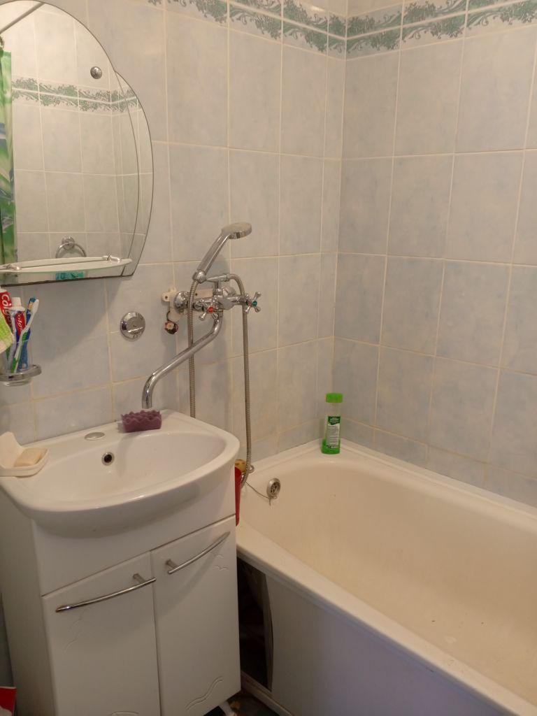 Продажа 2-комнатной квартиры, Углич, Мирный мкр,  19