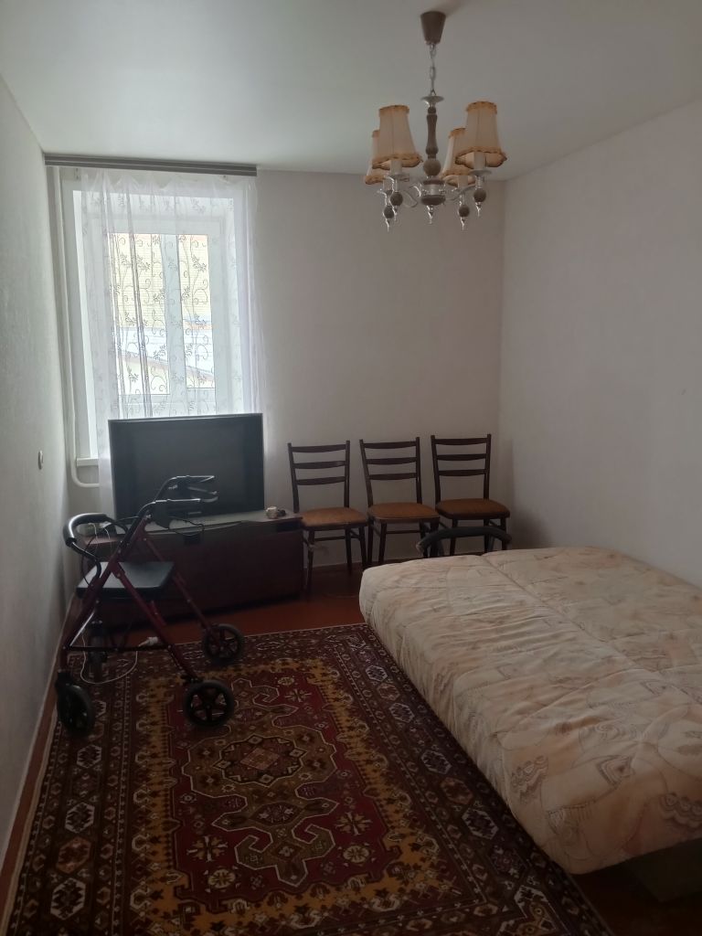 Продажа 2-комнатной квартиры, Углич, Мирный мкр,  19