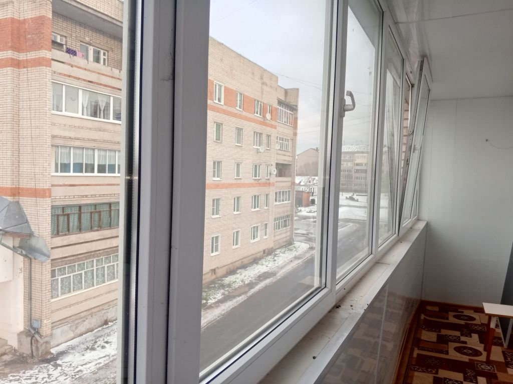 Продажа 2-комнатной квартиры, Углич, Мирный мкр,  19