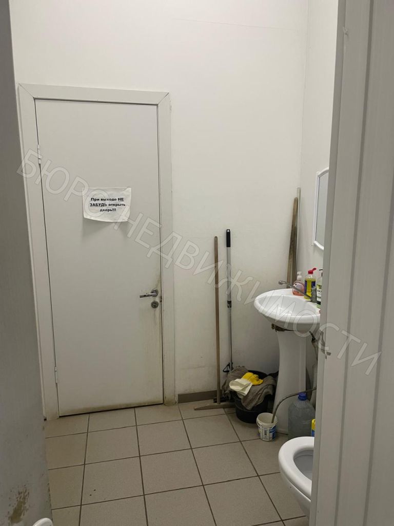 Продажа коммерческой недвижимости, 267м <sup>2</sup>, Балашов, Космонавтов пр-кт,  6