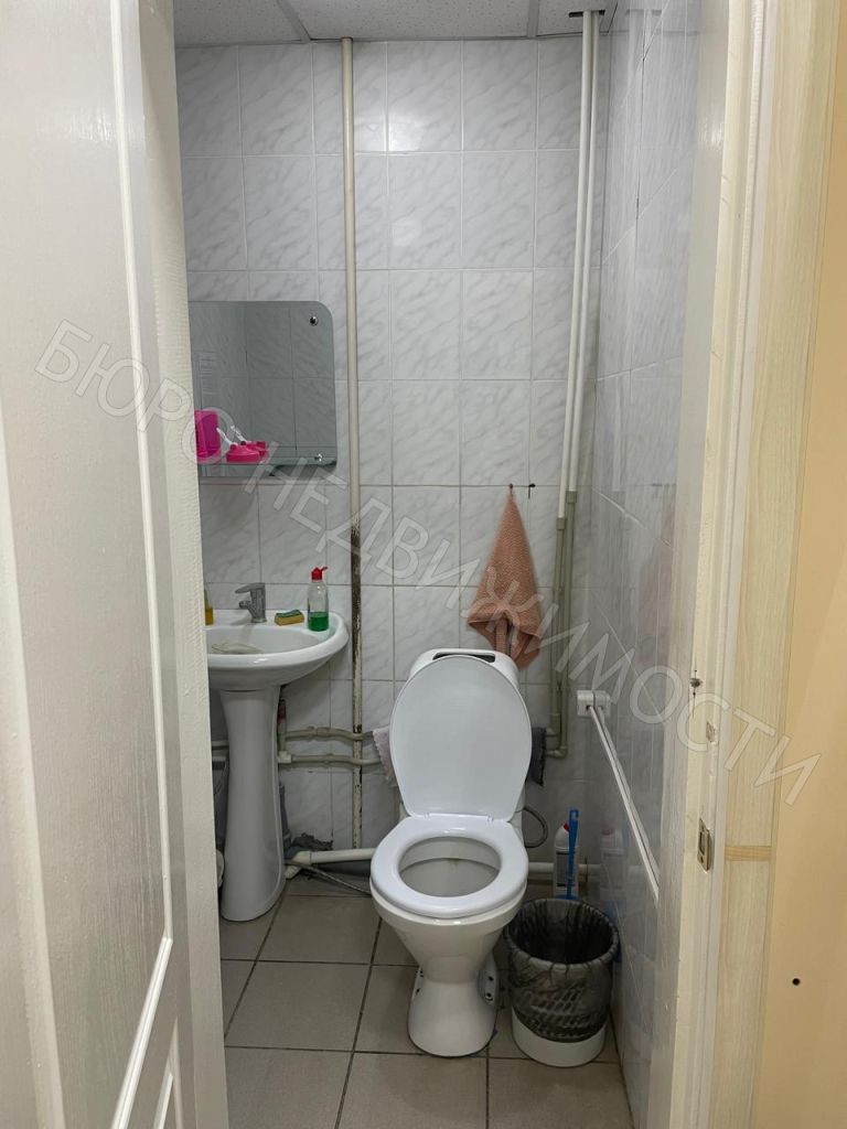 Продажа коммерческой недвижимости, 267м <sup>2</sup>, Балашов, Космонавтов пр-кт,  6