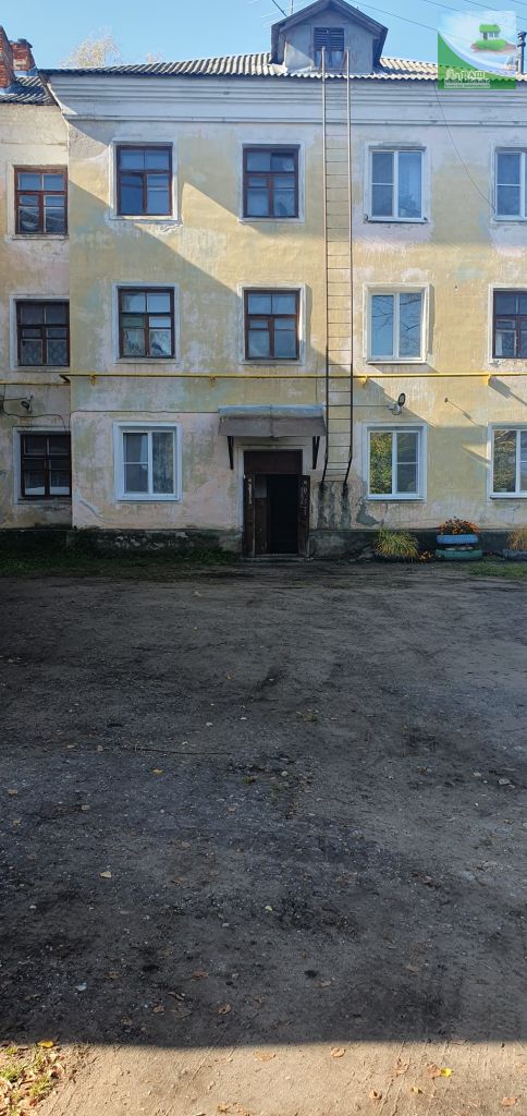 Продажа 2-комнатной квартиры, Петровский, Школьная ул,  14