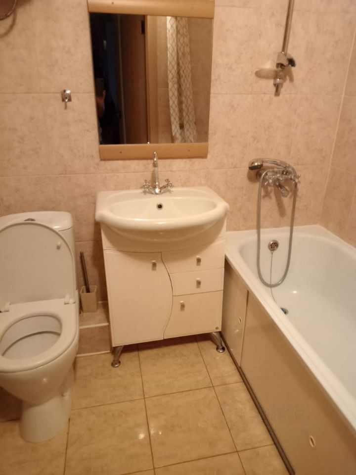 Продажа 1-комнатной квартиры, Саратов, Рахова ул,  169/171