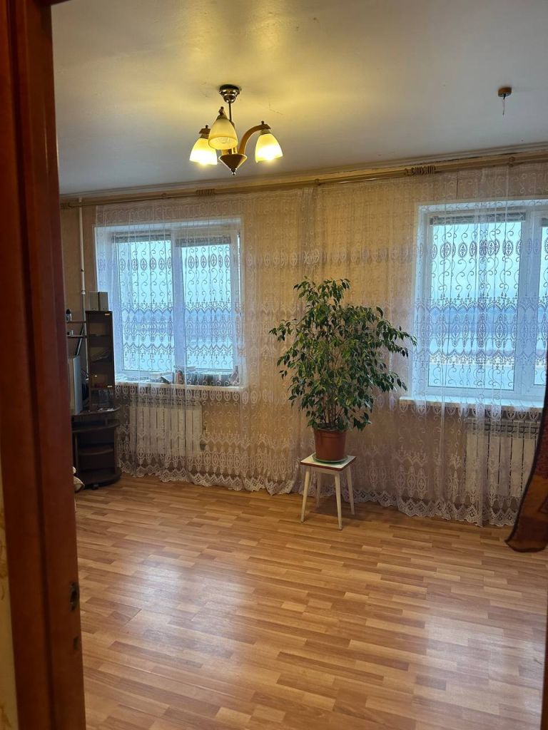 Продажа 4-комнатной квартиры, Нижний Новгород, Волжская наб,  9