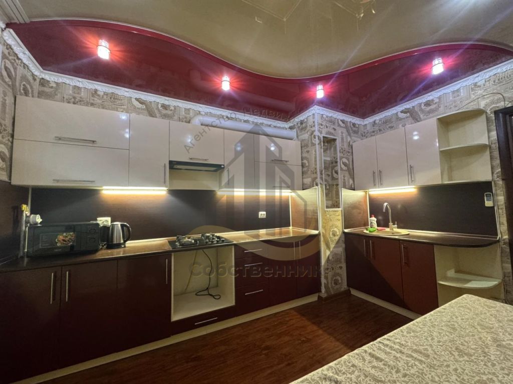 Аренда 3-комнатной квартиры, Губкин, Космонавтов ул,  13А