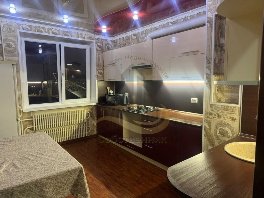 Аренда 3-комнатной квартиры, Губкин, Космонавтов ул,  13А