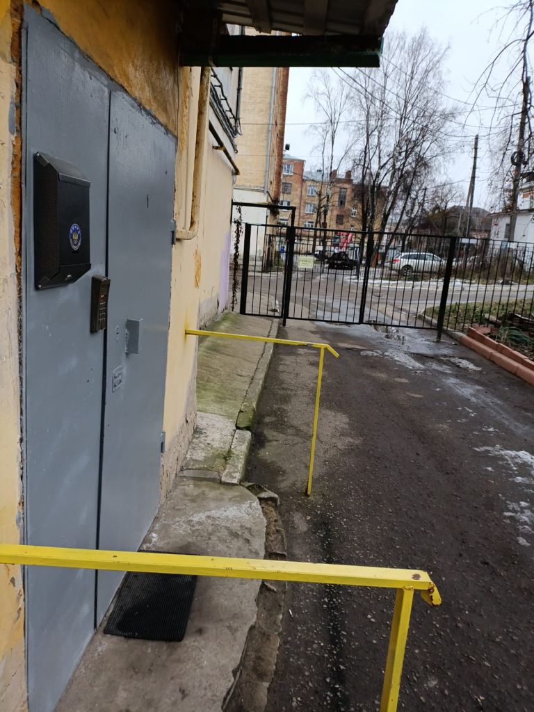 Продажа 4-комнатной квартиры, Кострома, Текстильщиков пр-кт,  1