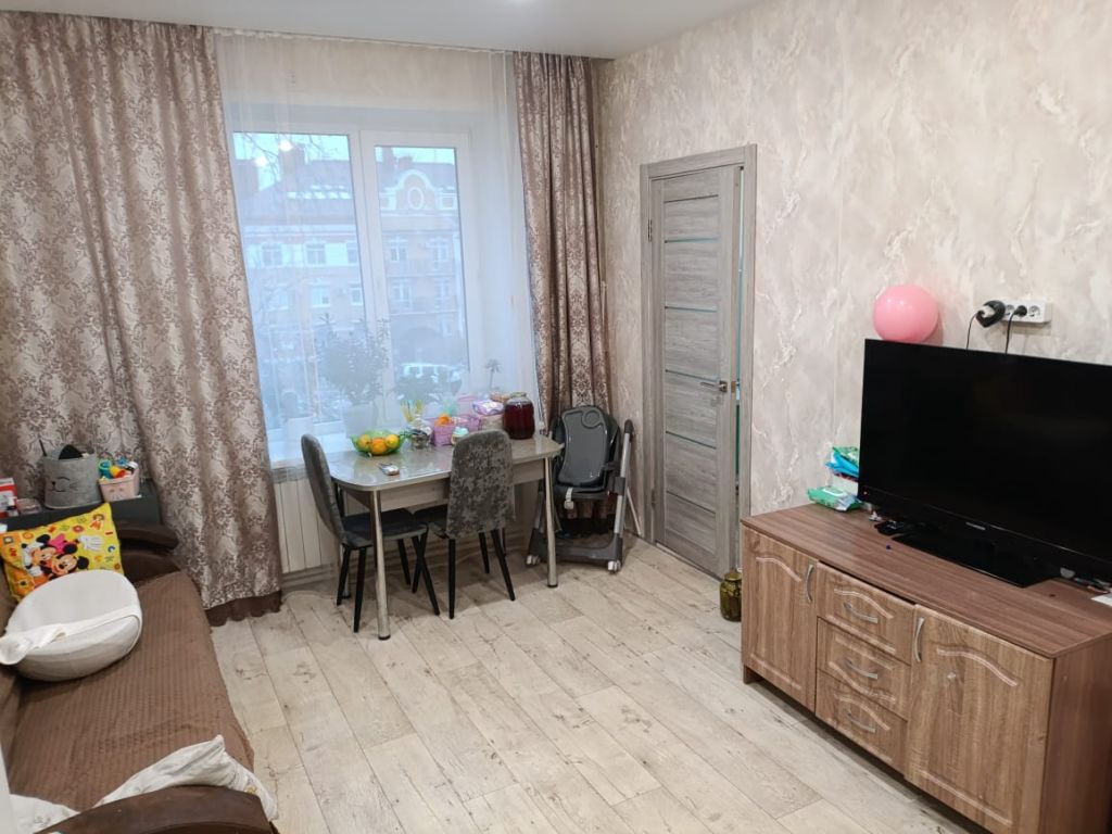 Продажа 4-комнатной квартиры, Кострома, Текстильщиков пр-кт,  1