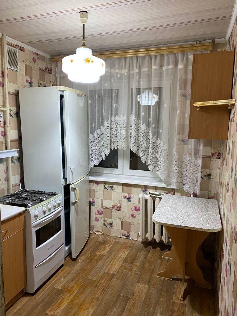 Продажа 2-комнатной квартиры, Бор, Трудовая ул,  9