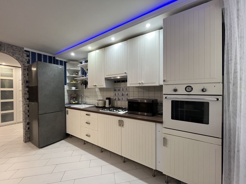 Продажа 3-комнатной квартиры, Саратов, Топольчанский 1-й проезд,  5