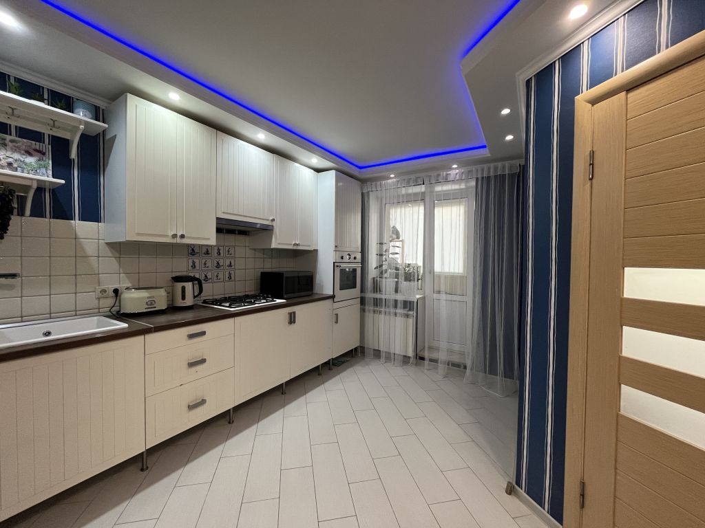 Продажа 3-комнатной квартиры, Саратов, Топольчанский 1-й проезд,  5