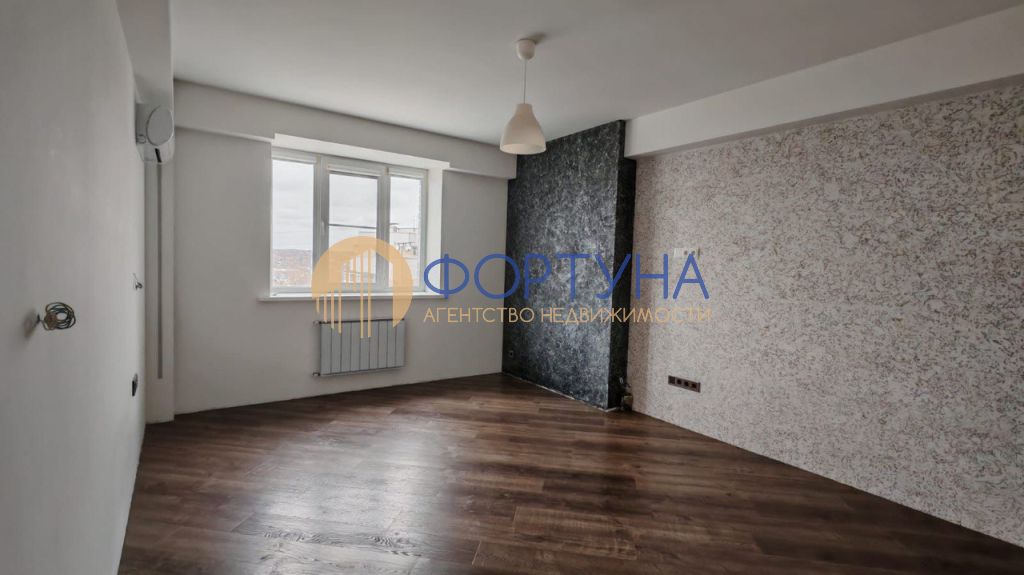 Продажа 3-комнатной квартиры, Белгород, 60 лет Октября ул,  12