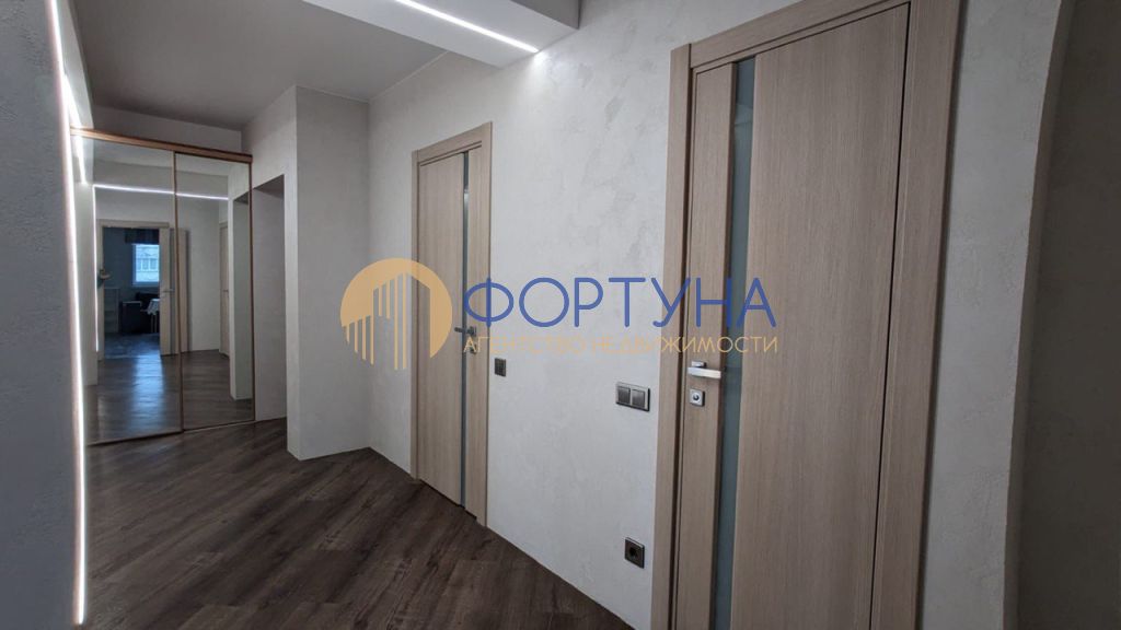 Продажа 3-комнатной квартиры, Белгород, 60 лет Октября ул,  12