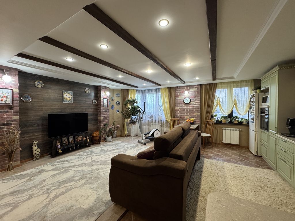 Продажа 2-комнатной квартиры, Саратов, Кленовая ул,  7