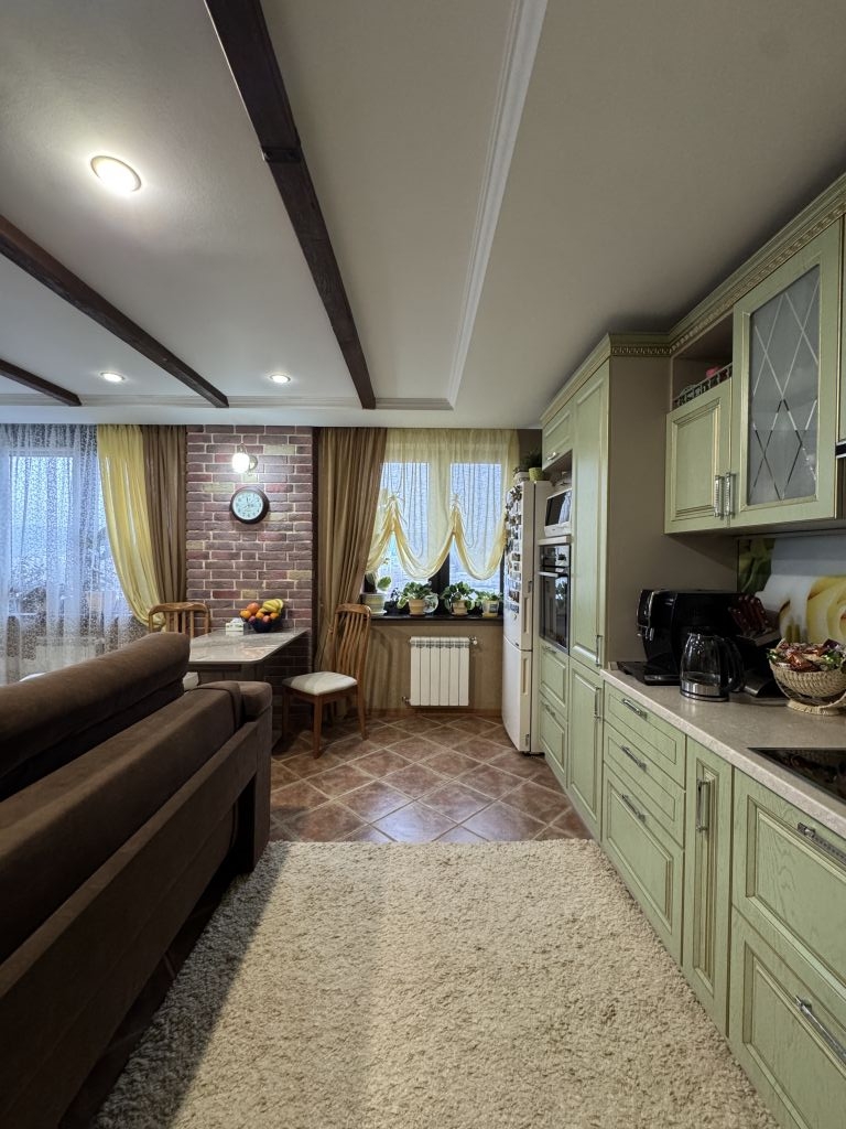 Продажа 2-комнатной квартиры, Саратов, Кленовая ул,  7