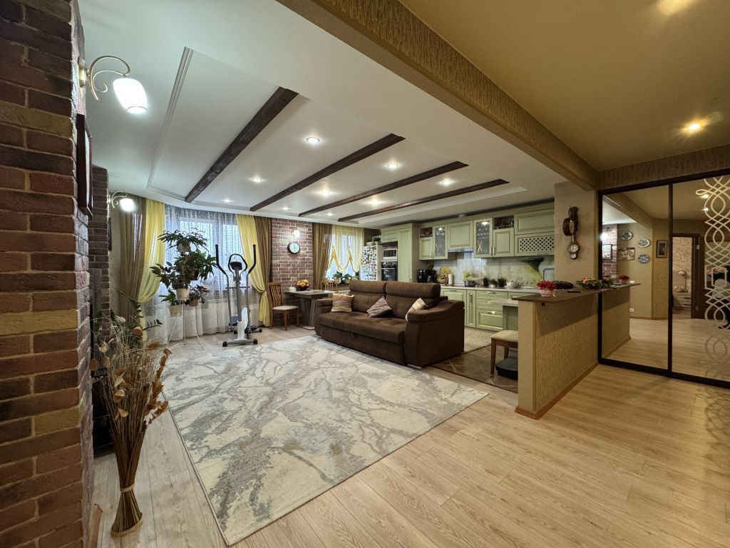 Продажа 2-комнатной квартиры, Саратов, Кленовая ул,  7