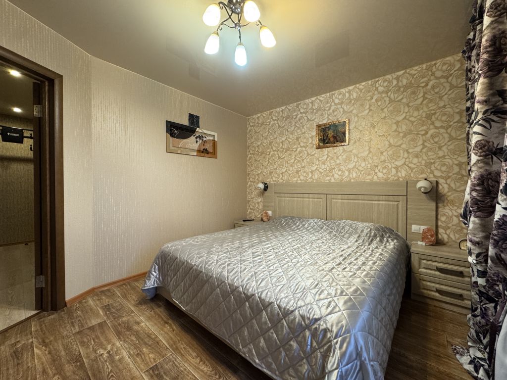 Продажа 2-комнатной квартиры, Саратов, Кленовая ул,  7