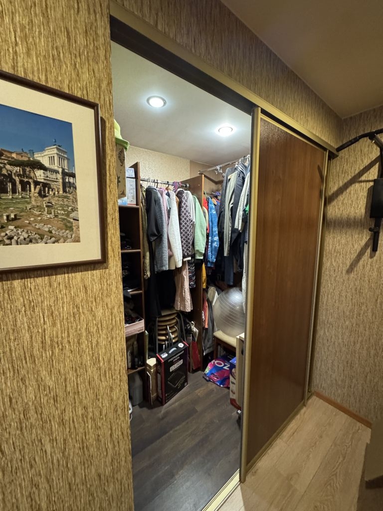 Продажа 2-комнатной квартиры, Саратов, Кленовая ул,  7