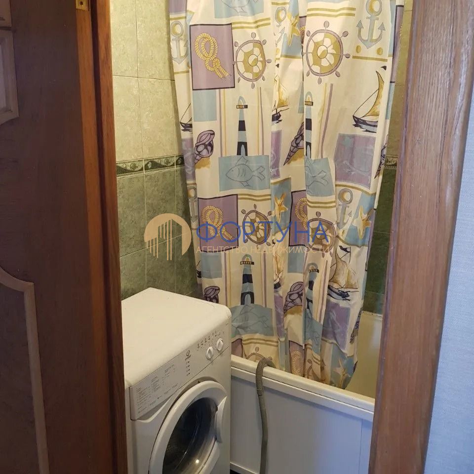 Продажа 3-комнатной квартиры, Белгород, Нагорная ул,  1