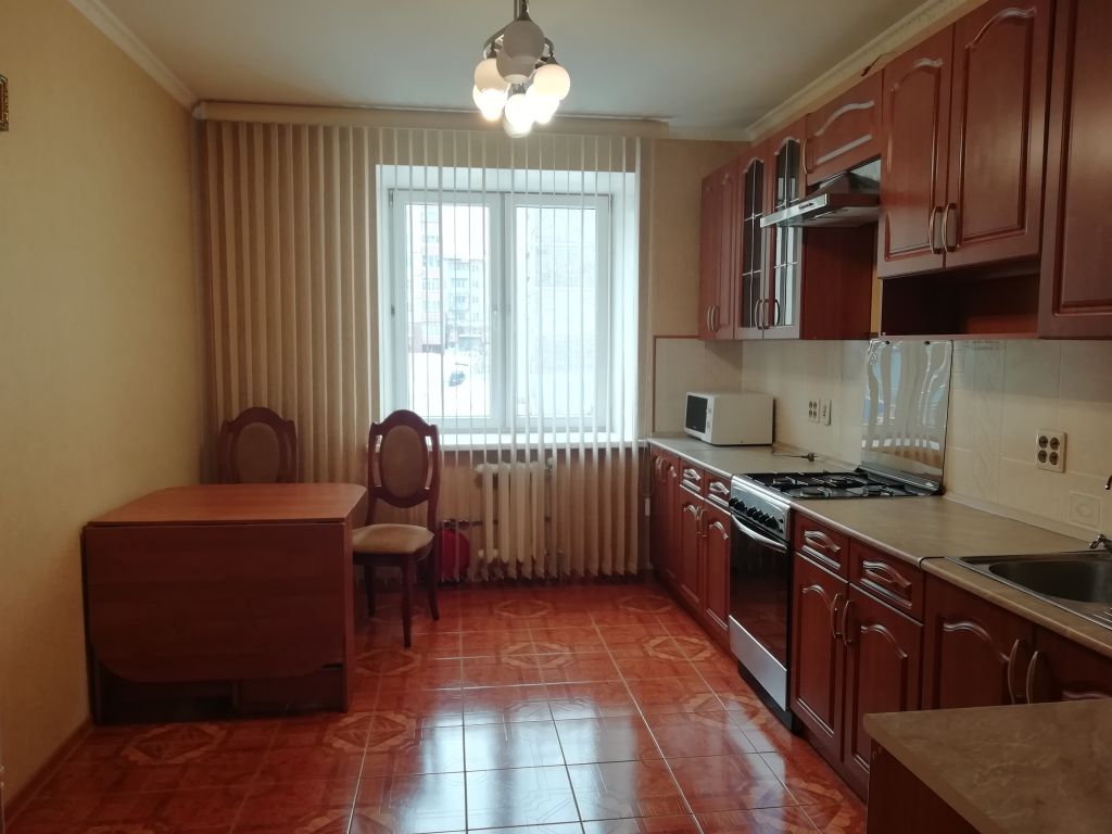 Продажа 2-комнатной квартиры, Иваново, Зверева ул,  17