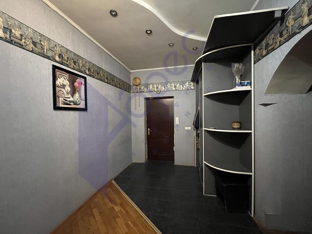 Продажа 4-комнатной квартиры, Нижний Новгород, имени Генерала Ивлиева ул,  30к1