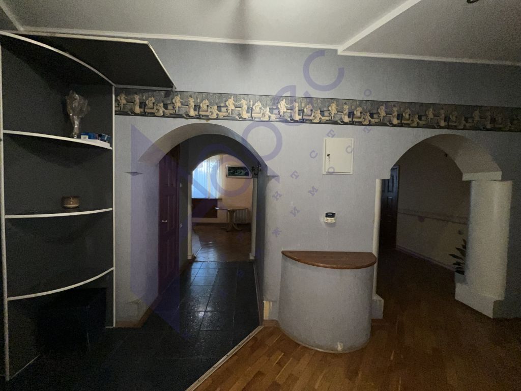 Продажа 4-комнатной квартиры, Нижний Новгород, имени Генерала Ивлиева ул,  30к1