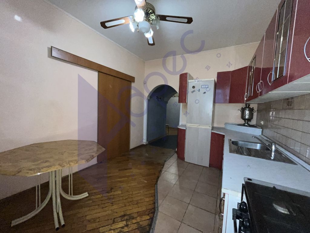 Продажа 4-комнатной квартиры, Нижний Новгород, имени Генерала Ивлиева ул,  30к1