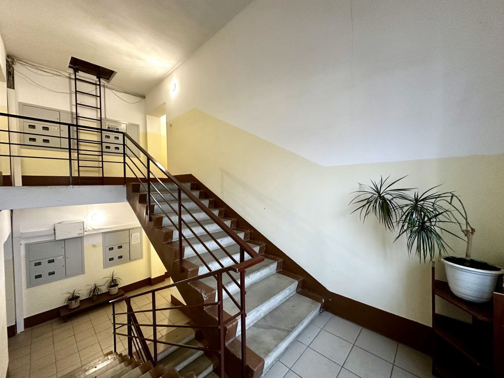 Продажа 1-комнатной квартиры, Кострома, Хвойная ул,  37