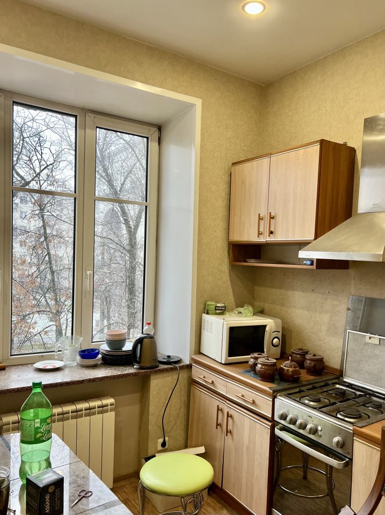 Продажа 3-комнатной квартиры, Нижний Новгород, Октября пр-кт,  22