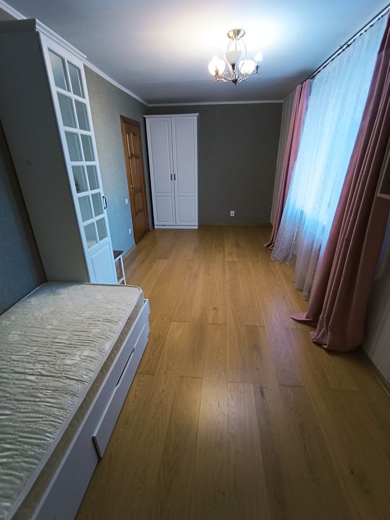 Продажа 3-комнатной квартиры, Ярославль, Сосновая ул,  10