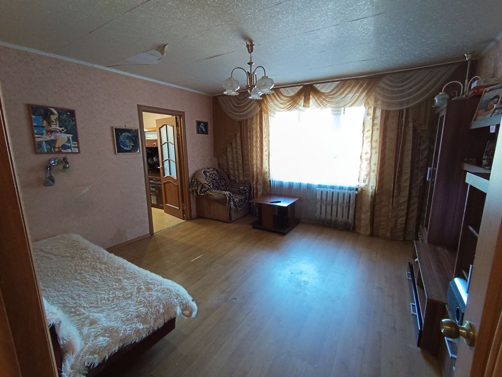 Продажа 4-комнатной квартиры, Ярославль, Урицкого ул,  41