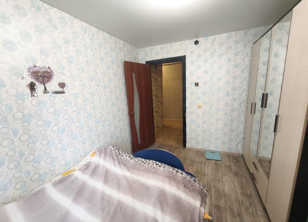 Продажа 2-комнатной квартиры, Новомосковск, Паровозная ул,  1